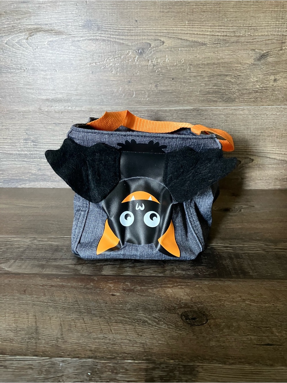 thirty-one littles carry along “bat”